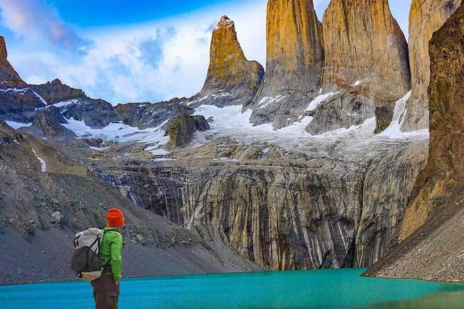 El Calafate: Full-Day Tour to Torres del Paine National Park - Sarmiento de Gambia Lake Viewpoint