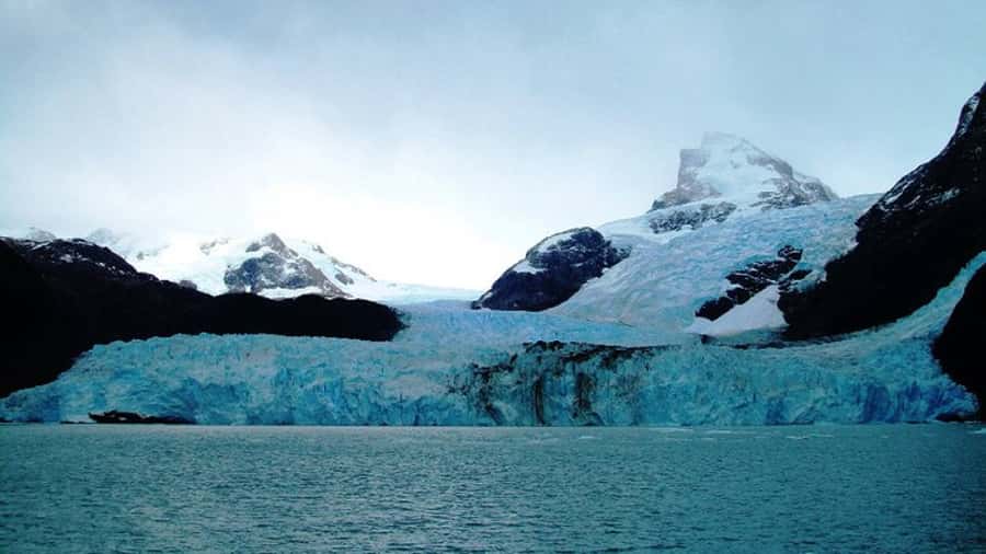 El Calafate: Lake Argentino Upsala Channel Glaciers Cruise - Crossing the northern arm of Lake Argentino