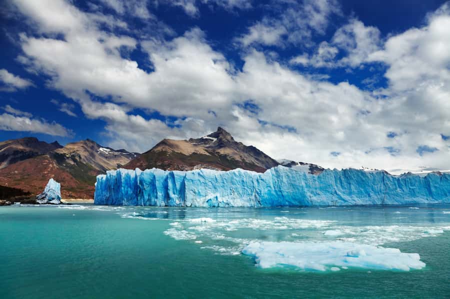 El Calafate: Perito Moreno Glacier & Nautical Safari - The road from El Calafate to the ice