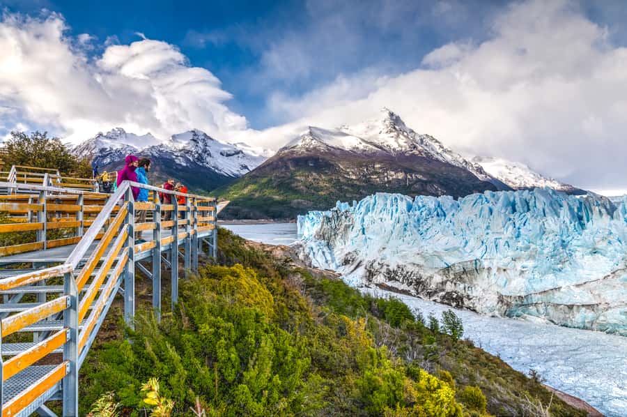 El Calafate: Perito Moreno Glacier Trekking Tour and Cruise - Key details that shape the day