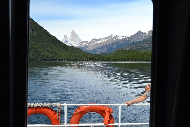 El Chalten Full Day to Lago del Desierto & Glaciar Vespignani - Hiking in the Glaciar Vespignani reserve