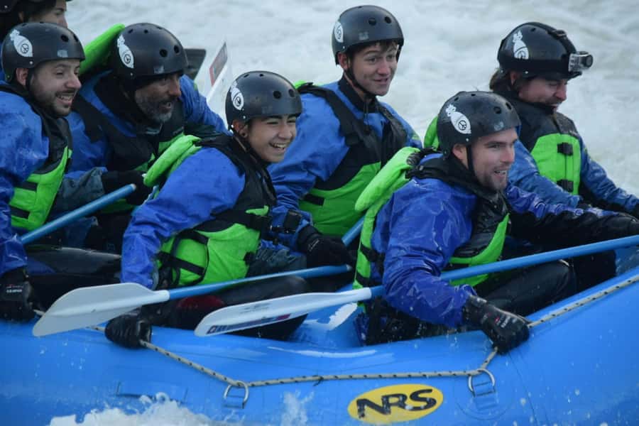 El Chalten: Rio de las Vueltas and Patagonia Rafting - The first 6 kilometers: quiet water and Fitz Roy views
