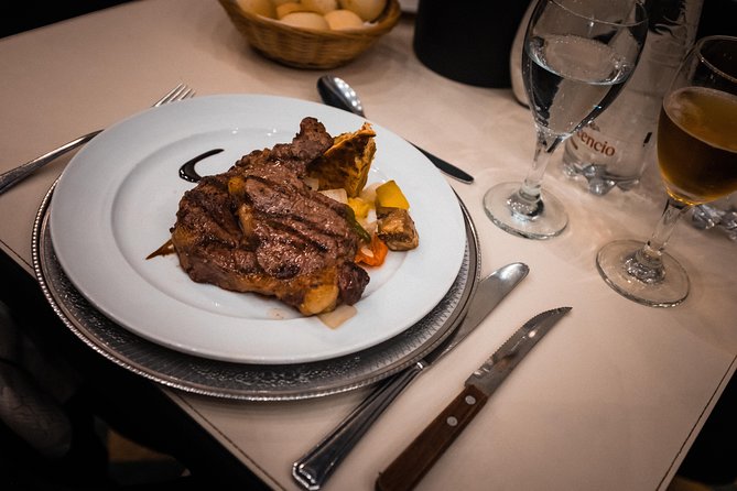 El Querandi Tango Show in Buenos Aires - Choosing show-only or dinner and show