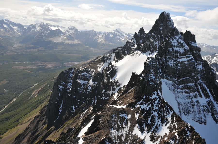 Emerald Lagoon Helicopter seeing - Ushuaia Bay and the first mountain views