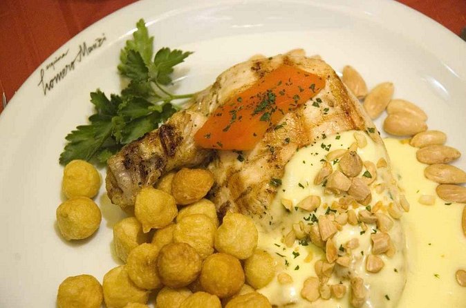 Esquina Homero Manzi Tango Show with Optional Transfer and Dinner - Seats, drinks, and the show-only option