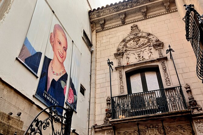 Evita Perón Private Tour: the woman behind "Don´t cry for me Argentina" and more - The Facultad de Ingeniería and an unfinished project