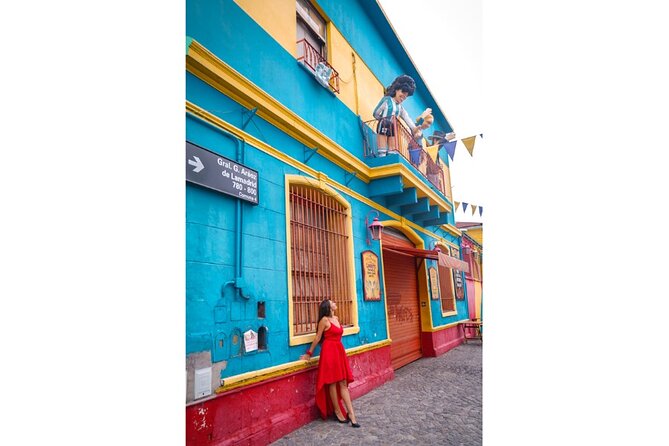 Exclusive Buenos Aires Tour with Photoshoot and Drinks - Walking from La Boca to San Telmo