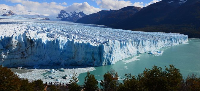 Excursion to Perito Moreno Glacier from El Calafate - Lake Argentino and the birdlife around Round Bay