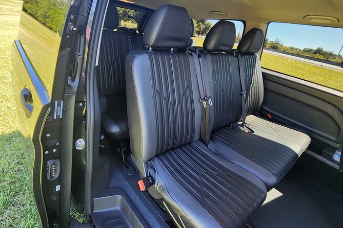 Executive Van Transfer: Ezeiza Airport (EZE) – Buenos Aires - Leaving Ezeiza Airport without the usual guesswork