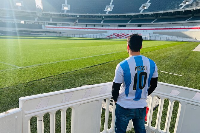 Experience Boca River - Lunch at Lo de Diego, a shrine to Maradona