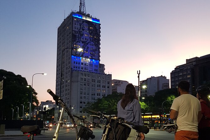 Experience the Night of Buenos Aires with E-BIKE - Key points to know before you book