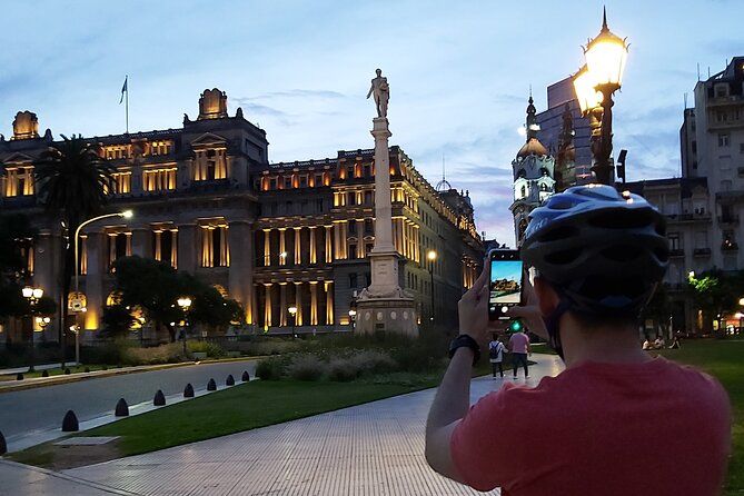 Experience the Night of Buenos Aires with E-BIKE - Teatro Colón begins the city story