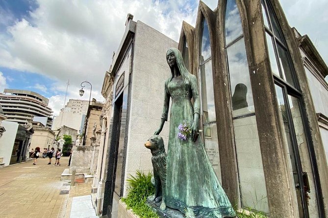 Explore Buenos Aires Highlights on a Walking Tour - The Obelisk and the energy of Avenida 9 de Julio