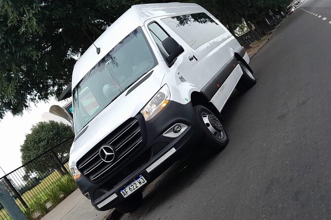 Ezeiza Airport Transportation - Drivers who wait, help, and communicate
