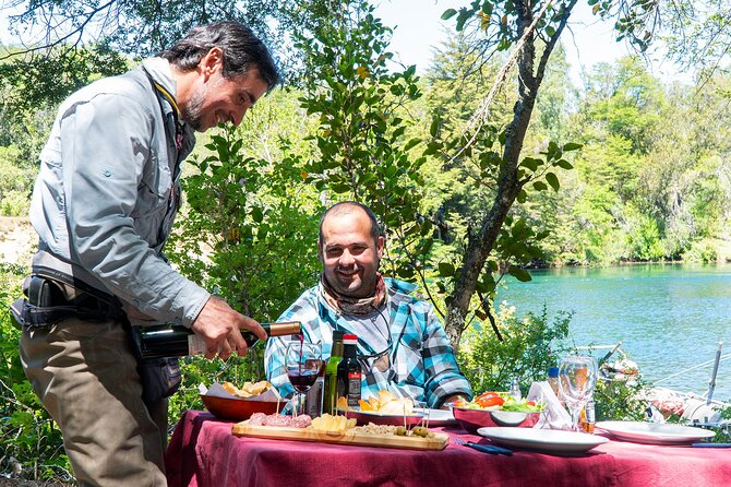 Fly Fishing Trips & Guide Service in Bariloche - Fishing for Brown and Rainbow Trout