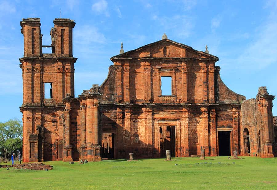 Foz do Iguaçu: Wanda Mines and San Ignacio Ruins Day Trip - Leaving Foz before breakfast