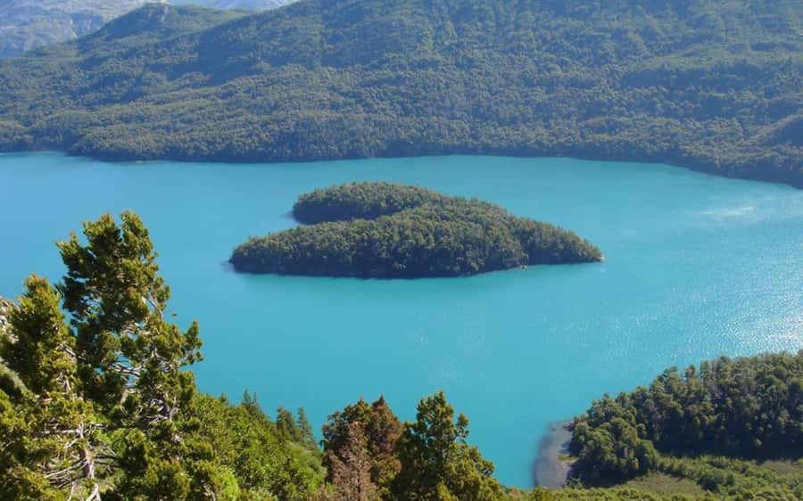 From Bariloche: Cerro Tronador Full-Day Tour - Through Vuriloches Valley to Ventisquero Negro