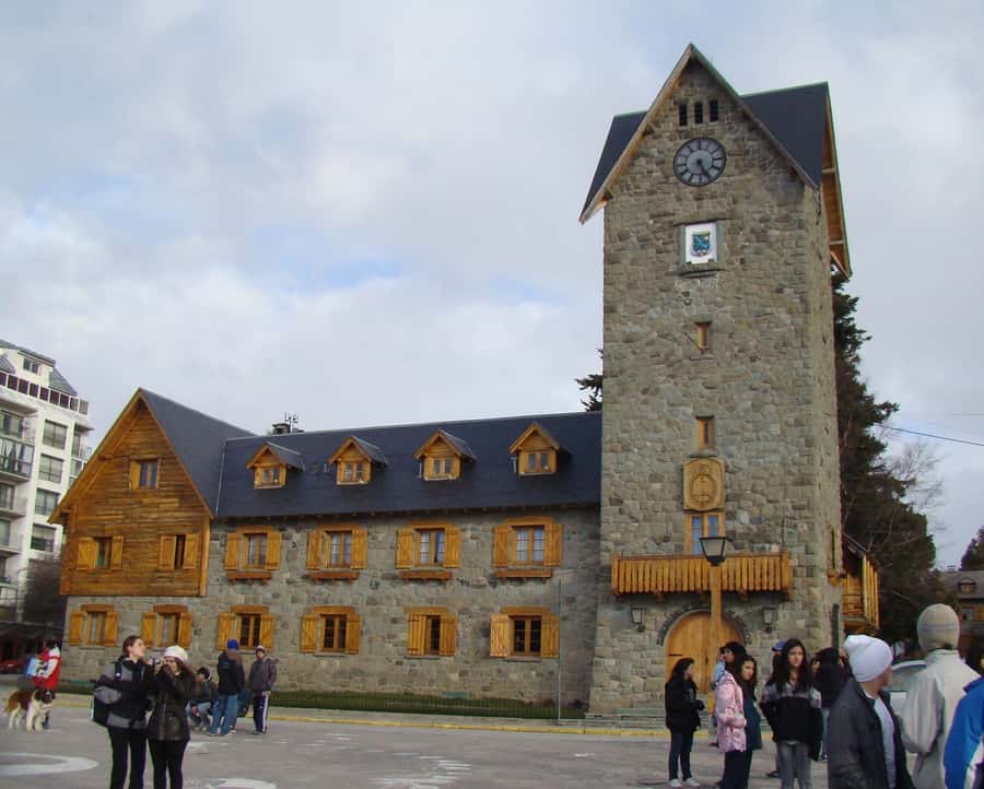 From Bariloche: Half-Day Circuito Chico Sightseeing Tour - Crossing Moreno and returning through El Trébol