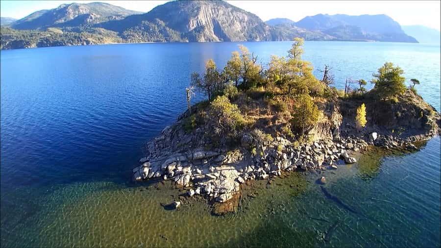 From Bariloche: San Martin de los Andes and 7 Lakes Circuit - San Martín de los Andes at the end of the road