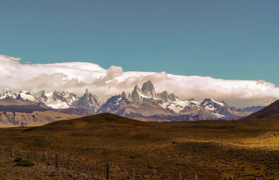 From El Calafate: El Chalten Full-Day Tour and Short Hike - Arriving in El Chaltén