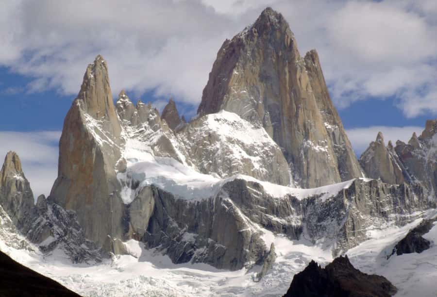 From El Calafate: El Chalten Full-Day Tour and Short Hike - The morning pickup and the long road south