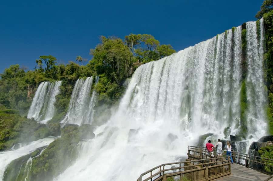 From Foz do Iguaçu: Argentinean Falls Tour with Pickup - Why the Argentine side deserves a full day