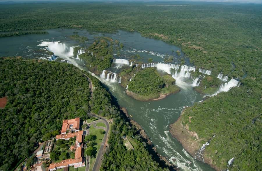 From Foz do Iguaçu: Argentinean Falls Tour with Pickup - Is $34 good value?