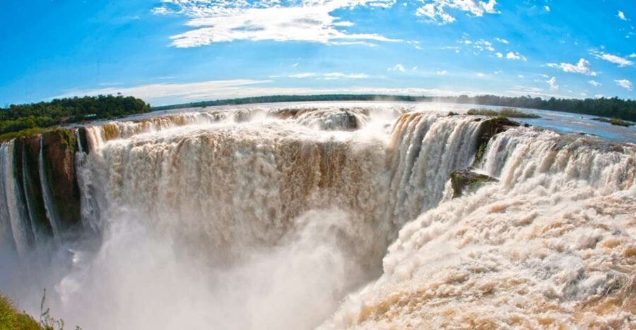 From Foz do Iguaçu: Argentinian Iguazu Falls with Ticket - What the $91 price really covers