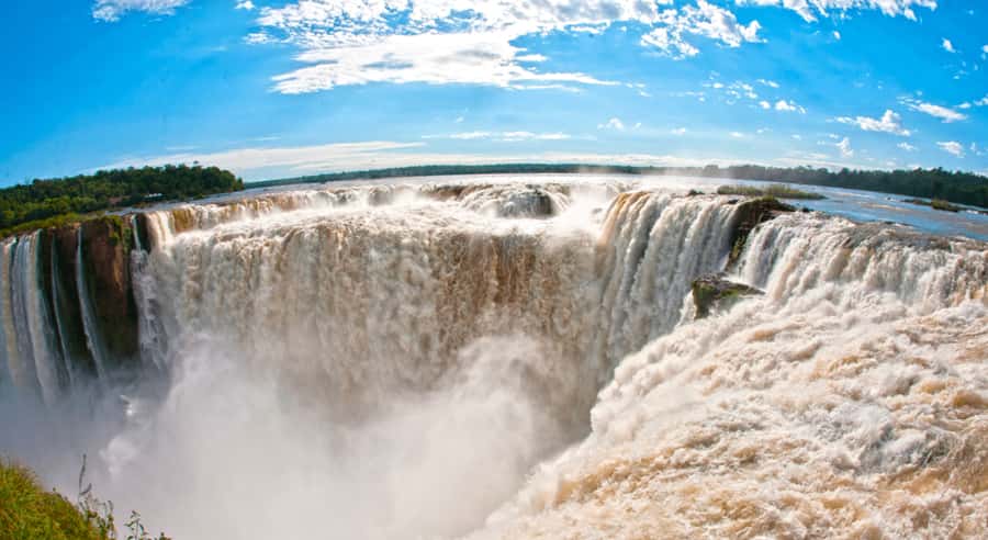 From Foz do Iguaçu: Argentinian Iguazu Falls with Ticket - Pickup from Foz do Iguaçu and the border crossing