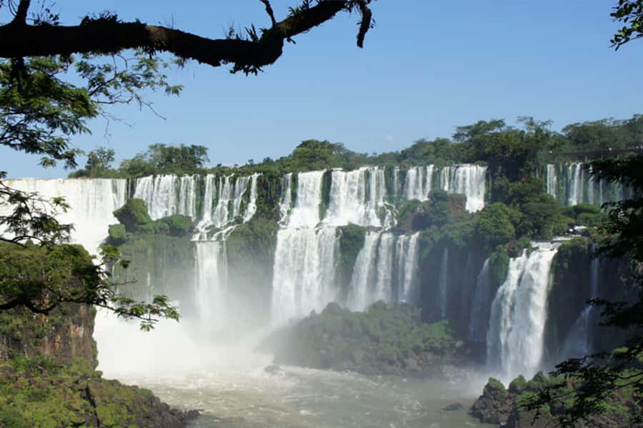 From Foz do Iguaçu: Tour to Argentinian Falls - Why the Argentine side deserves a full day