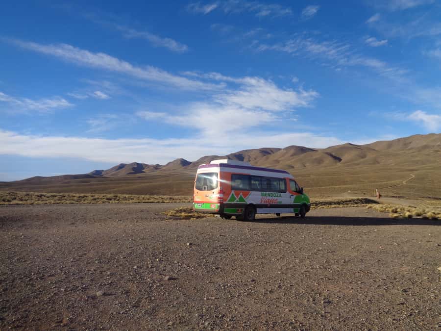 From Mendoza: High Andes Aconcagua Mountain Tour - Las Cuevas, the border road, and lunch plans