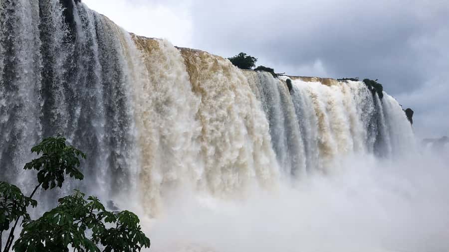 From Puerto Iguazu: Half-Day Brazilian Falls Excursion - Crossing from Argentina into Brazil