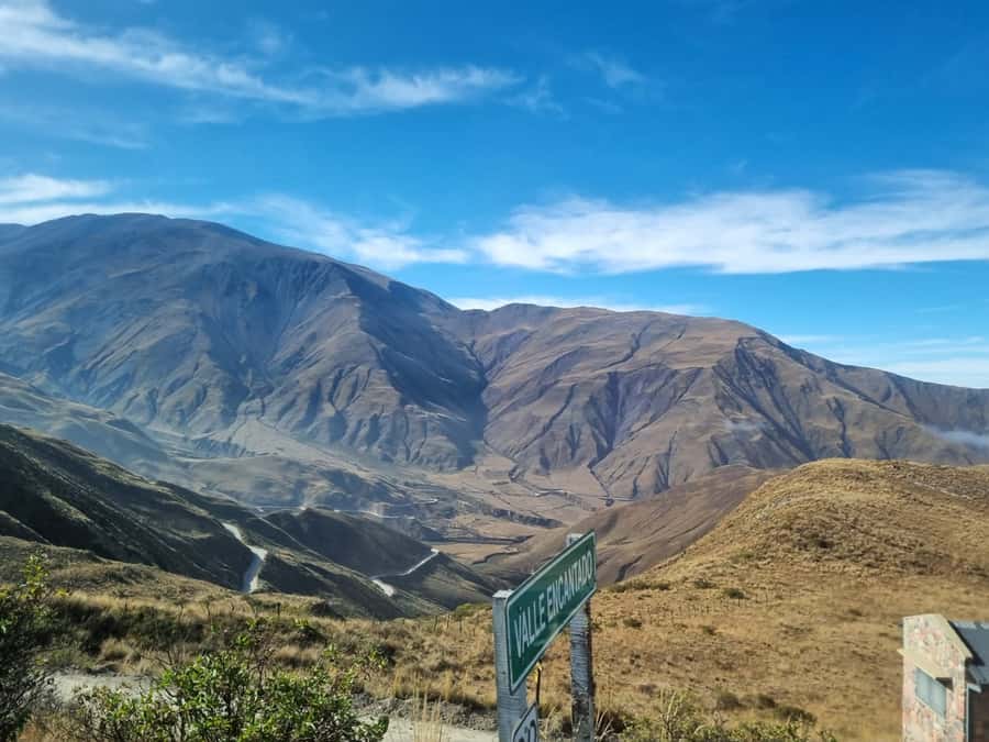 From Salta: 2-Day Guided Trip to Cafayate and Cachi - Day One: Tobacco fields and Cafayate’s red-rock theater