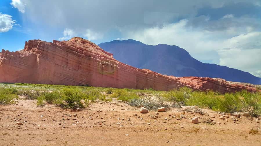 From Salta: Cafayate Day Trip with Wine Tasting - The return through the red-rock valley