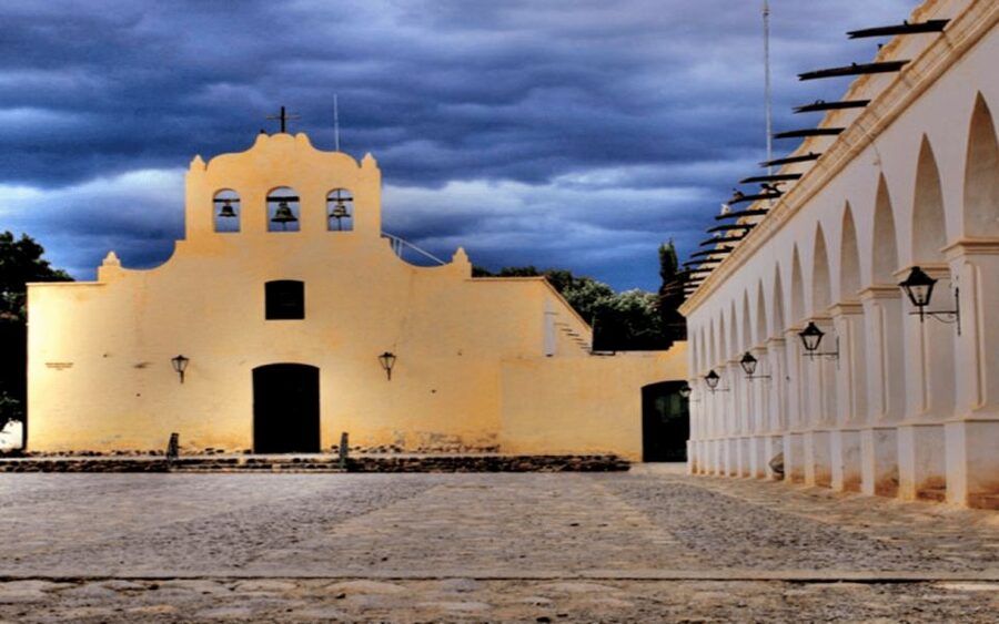 From Salta: Full-day excursions through Cachi and Humahuaca - Transport, pickup, and the practical rhythm