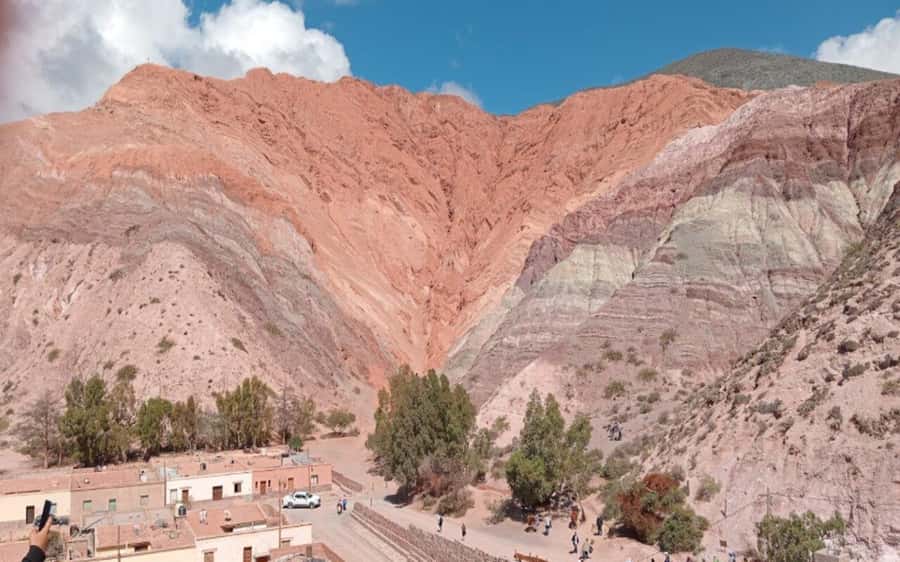 From Salta: Serranías del Hornocal & Hill of 14 Colors Tour - Volcán and Tumbaya: brief looks at local life