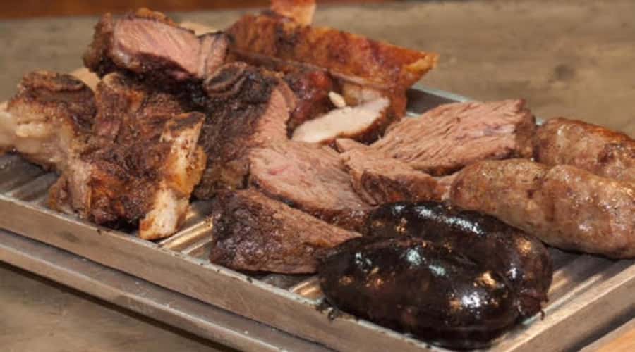 Full-Day at Santa Susana Ranch with BBQ, Drinks and Show - From Buenos Aires to the open pampas