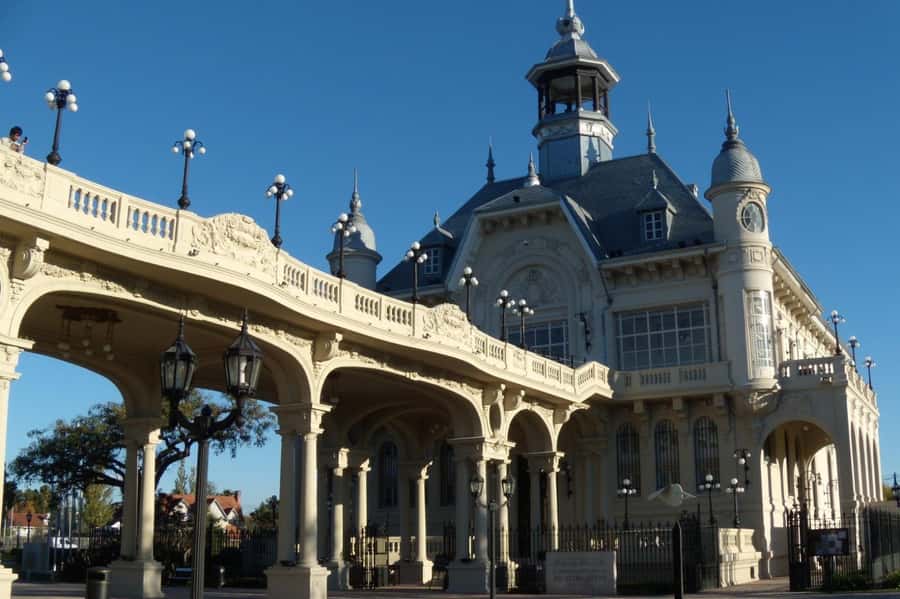 Full Day City Tour Buenos Aires, Recoleta Cemetery and Tigre - The trip to Tigre changes the rhythm