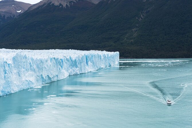 Full day experience Navigation in Perito Moreno Glacier - Key points at a glance