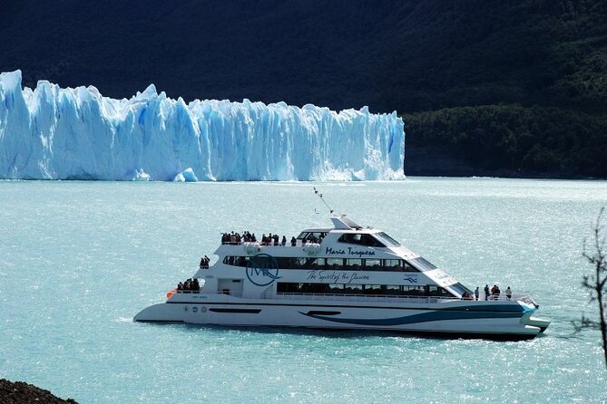 Full Day Gourmet Glacier Tour: Upsala and Spegazzini - The ride from El Calafate to Punta Banderas
