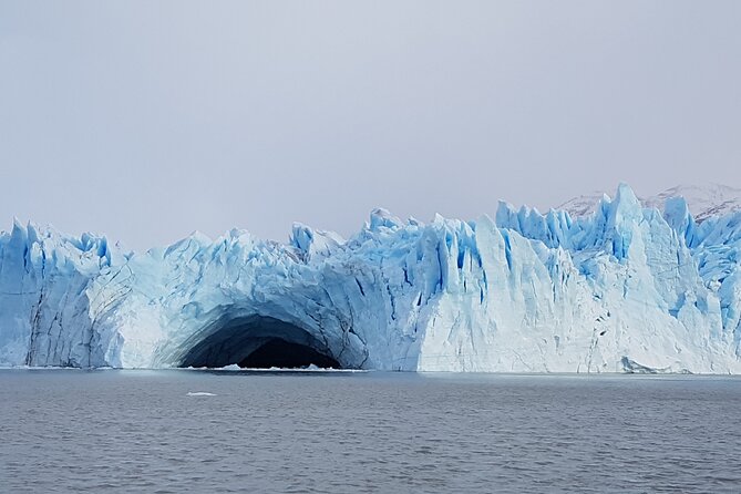 Full Day Guided Tour Perito Moreno National Park and Glacier - Key points to know before booking
