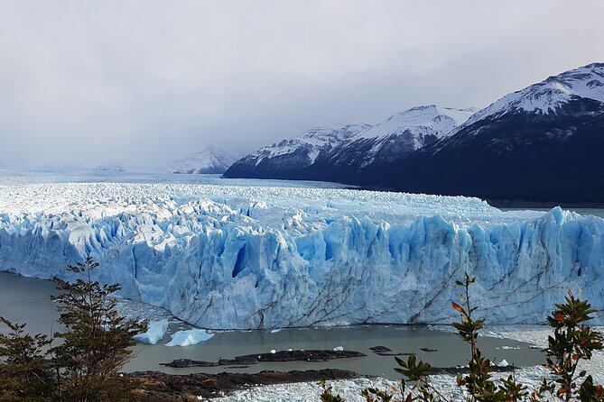Full Day Guided Tour Perito Moreno National Park and Glacier - Four hours on the glacier walkways