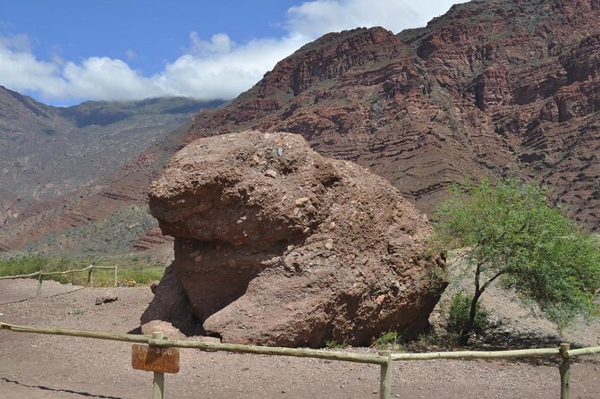 Full-Day Tour Cafayate Calchaqui Valleys with Wine - El Anfiteatro and its natural acoustics