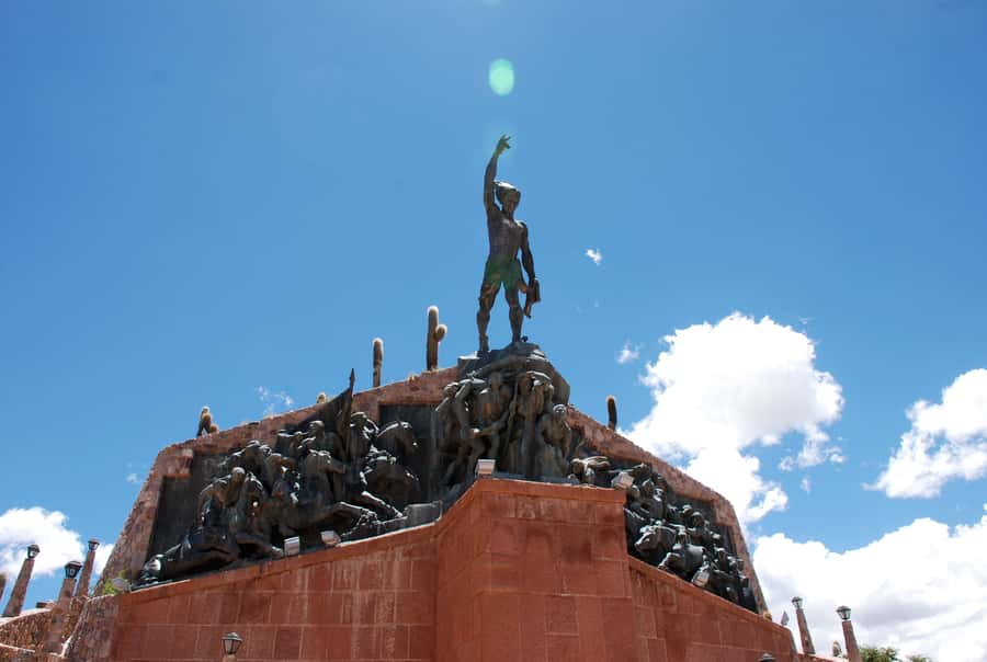 Full-Day Tour to Humahuaca from Salta - The minibus, seating, and comfort