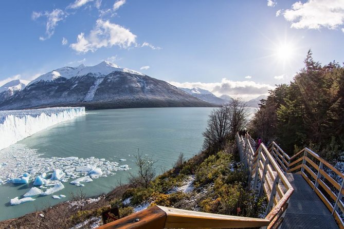 Full Day Tour to Perito Moreno Glacier including Navigation - Why seeing Perito Moreno from land and water works so well