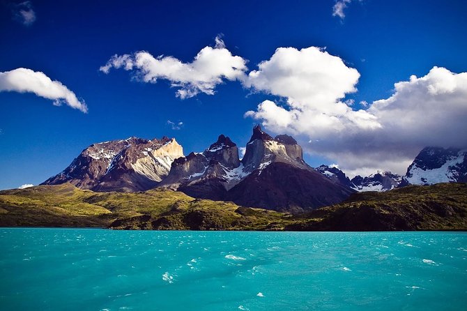 Full Day Tour to Torres del Paine from El Calafate - Laguna Amarga and the First Park Views