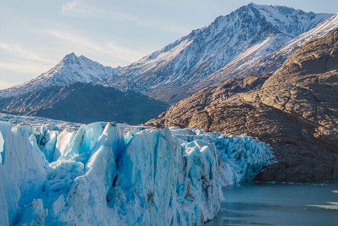 Glacier Viedma Navigation and Trekking - A 40-Minute Walk From Cape Horn Bay to Floe Bay