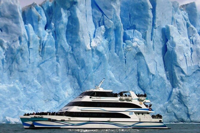 Glaciers Navigation: The highest glacier in the world Spegazzini - Upsala Channel and the floating ice barrier