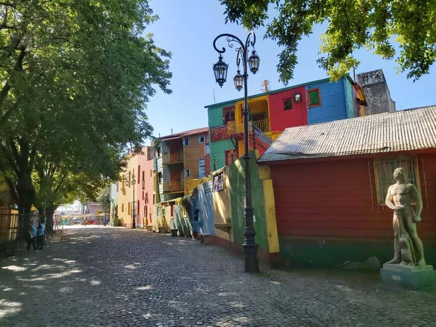 Guided tour Boca Juniors Museum & Stadium + Caminito - Walking through Caminito and La Boca