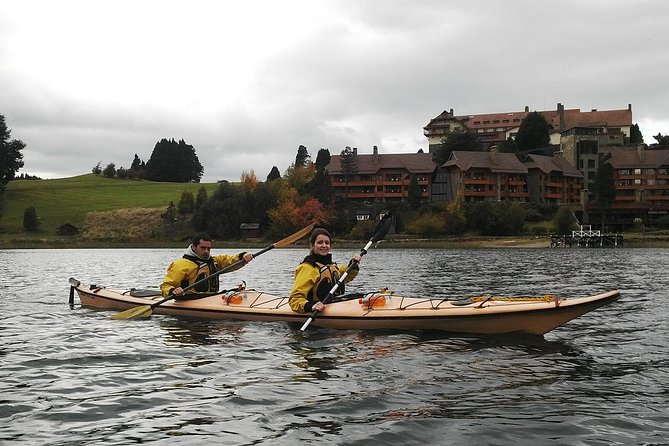 Half a day of kayaking on Lake Moreno in private service - Mountain Views From the Middle of the Lake